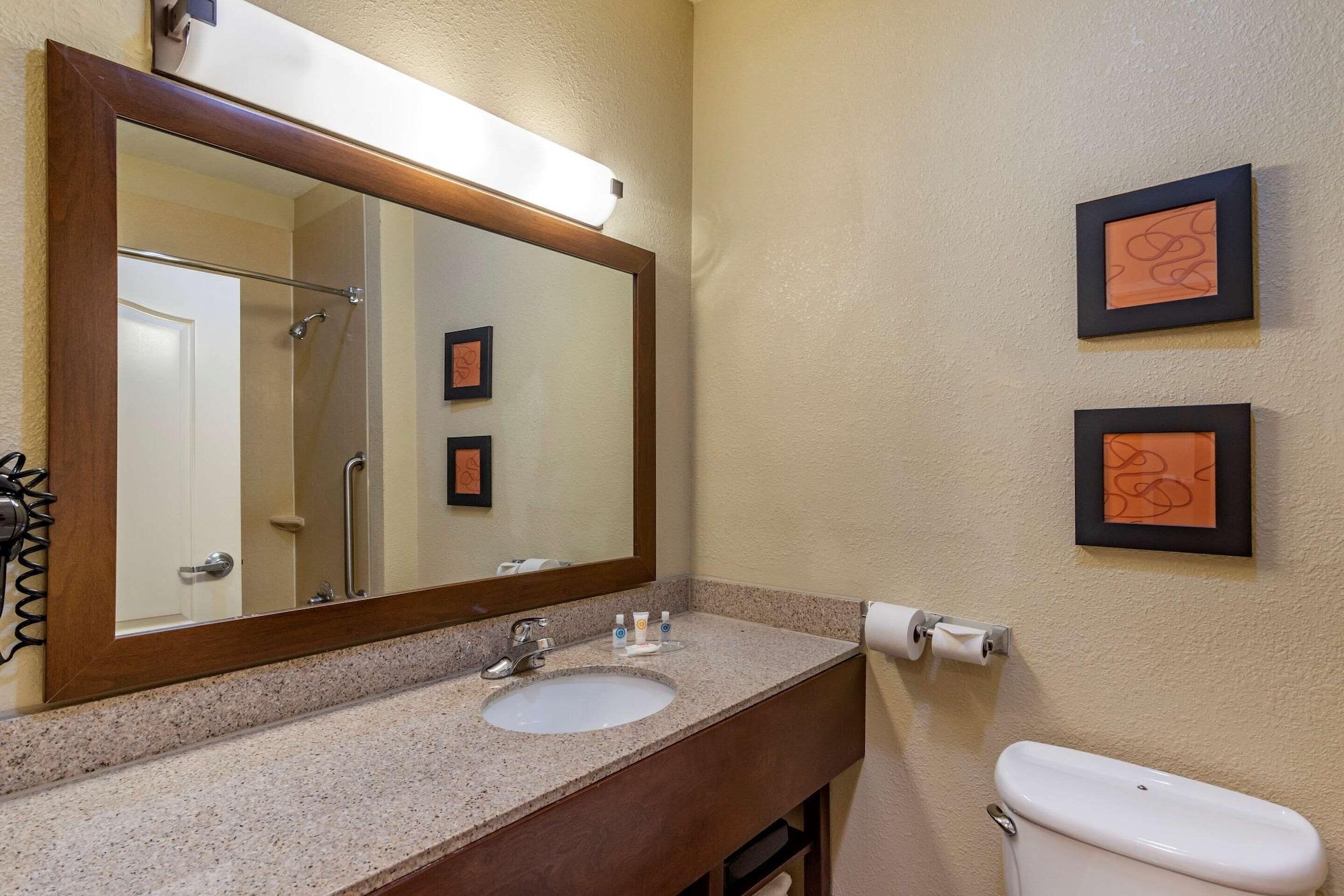 Comfort Suites Montgomery East Monticello Dr Eksteriør bilde
