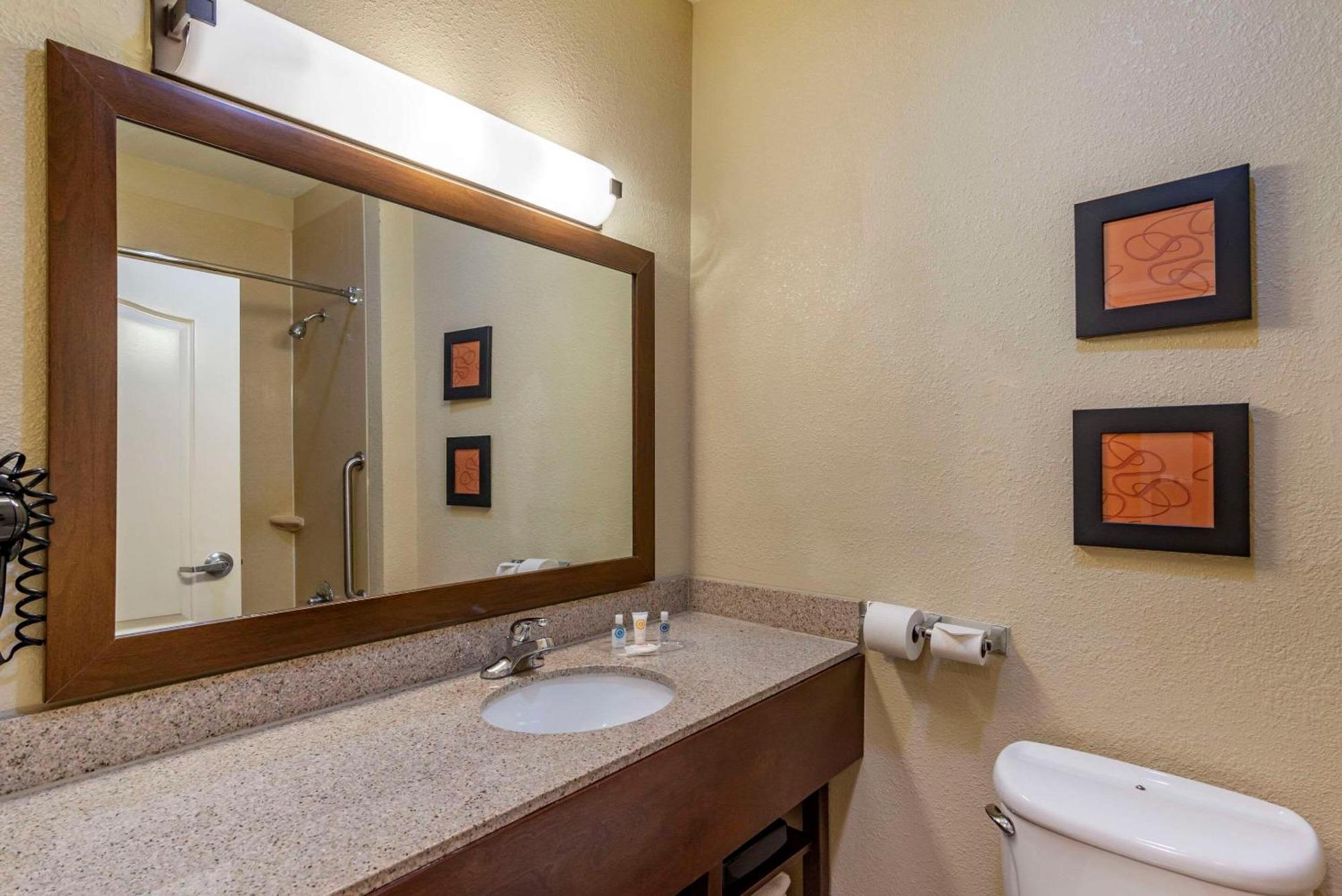 Comfort Suites Montgomery East Monticello Dr Eksteriør bilde